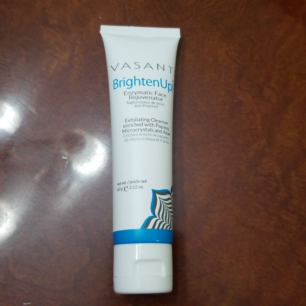 Enzymatic face rejuvenator